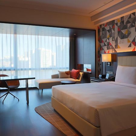Renaissance Beijing Capital Hotel Экстерьер фото