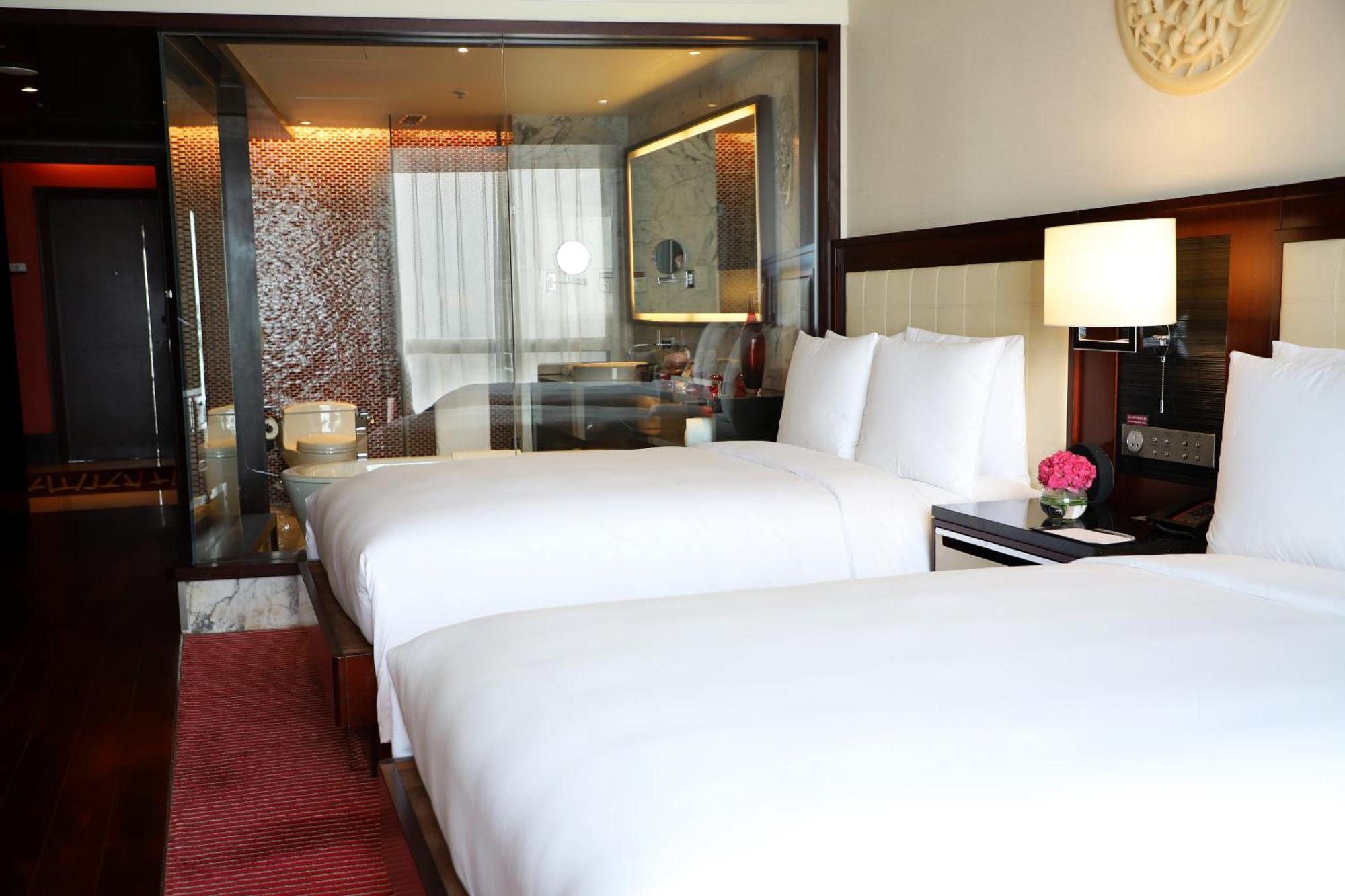 Renaissance Beijing Capital Hotel Экстерьер фото