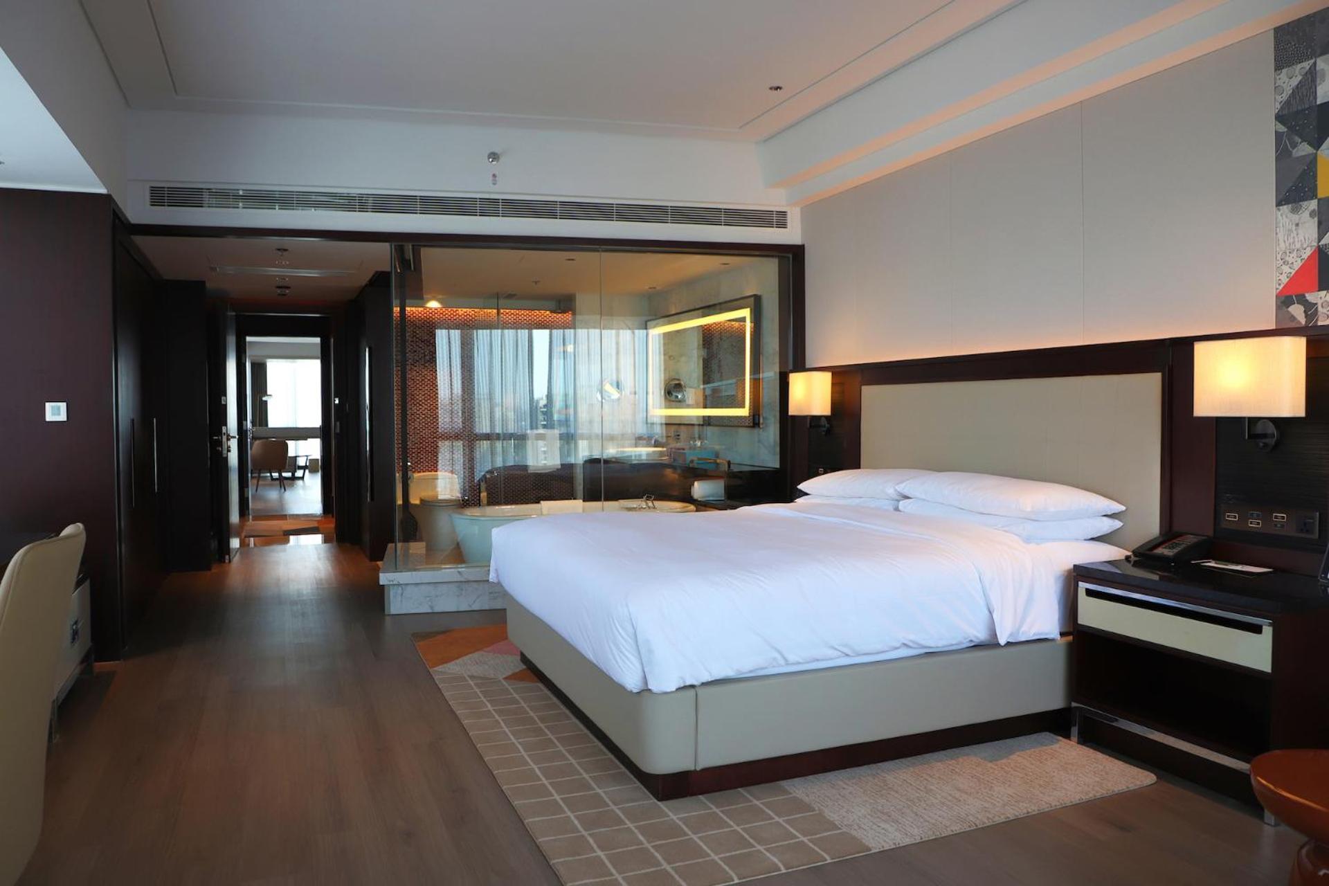 Renaissance Beijing Capital Hotel Экстерьер фото