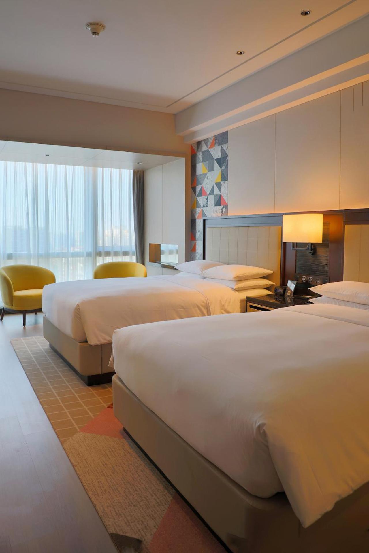 Renaissance Beijing Capital Hotel Экстерьер фото