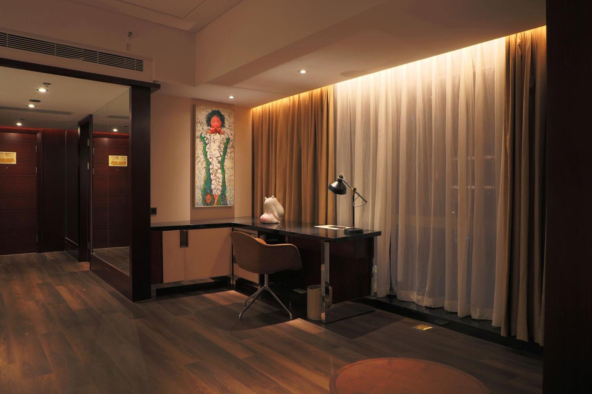 Renaissance Beijing Capital Hotel Экстерьер фото