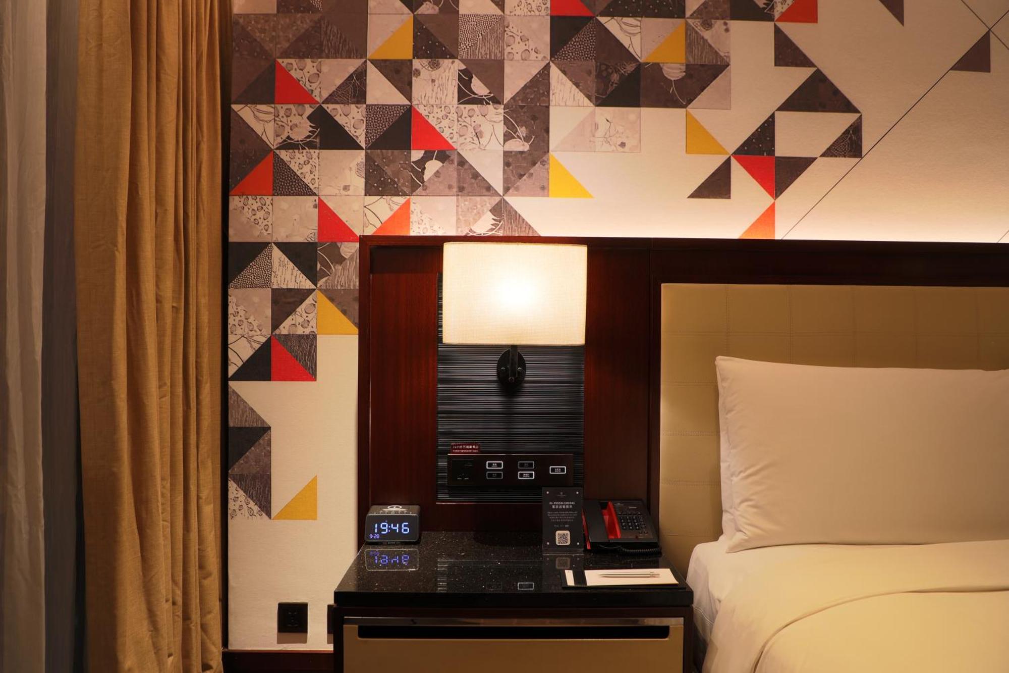 Renaissance Beijing Capital Hotel Экстерьер фото
