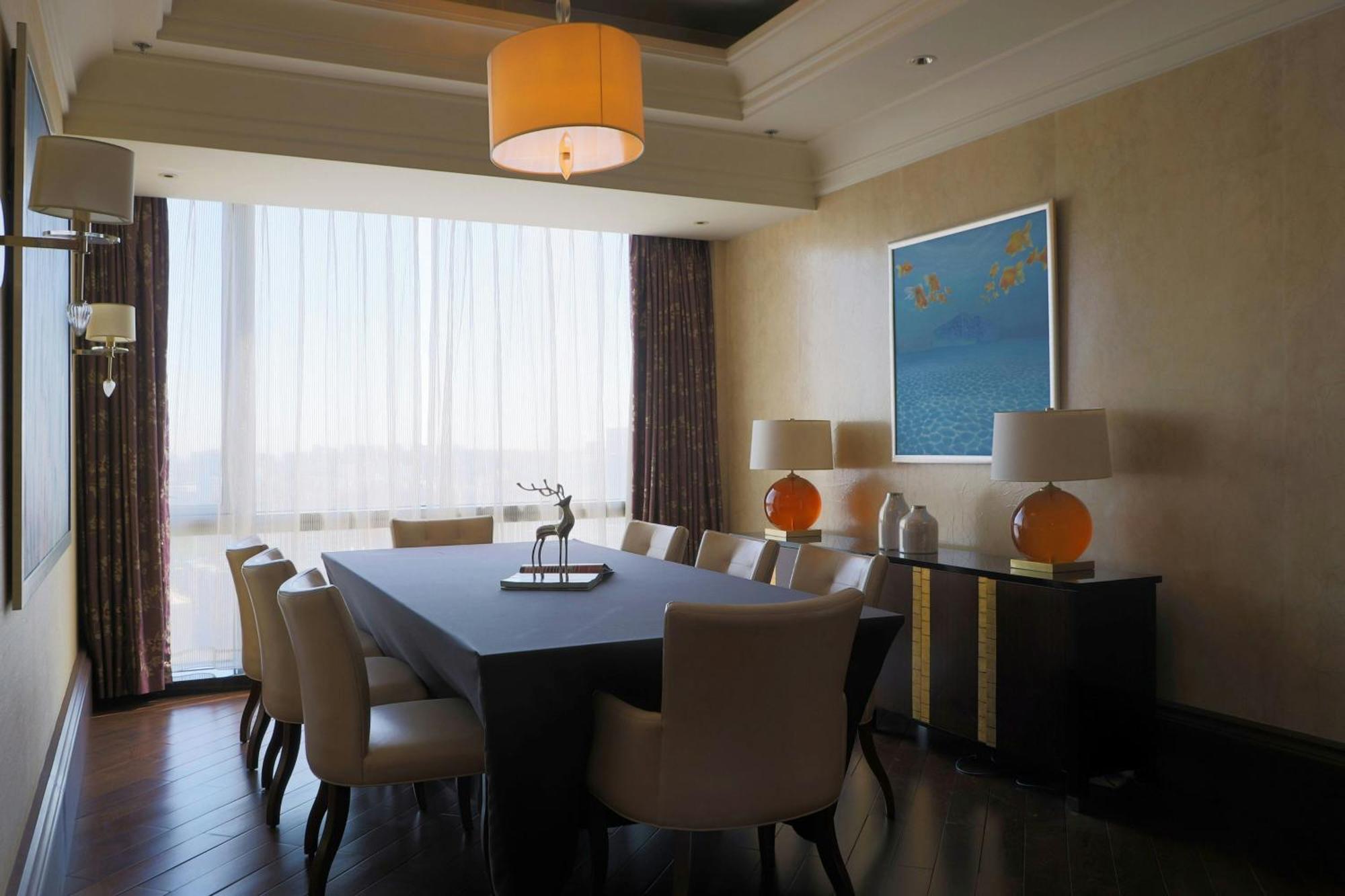 Renaissance Beijing Capital Hotel Экстерьер фото