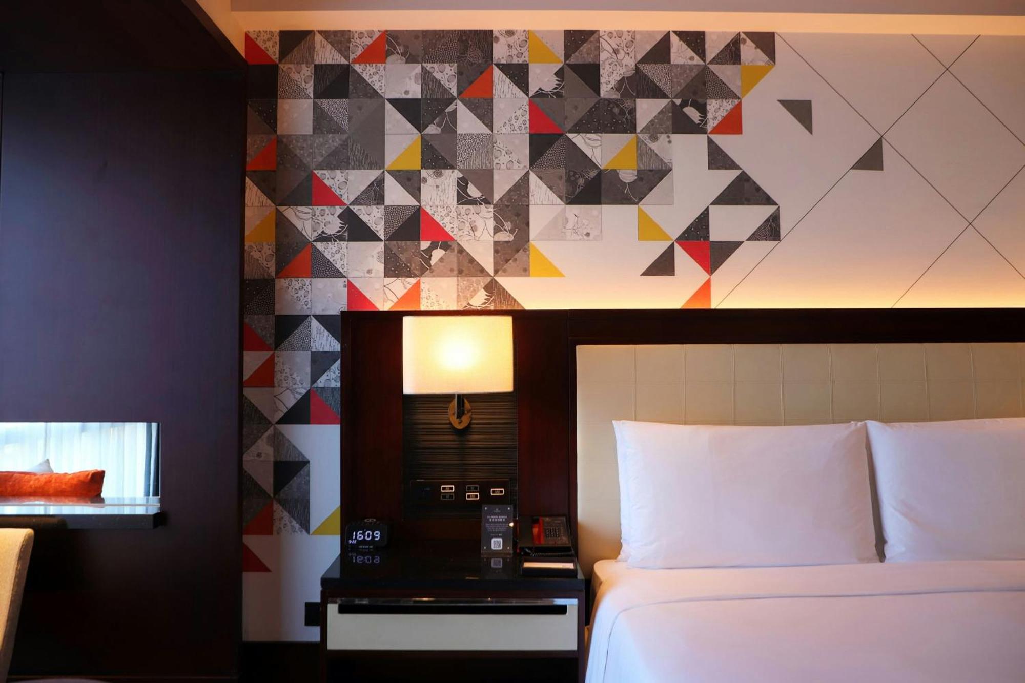 Renaissance Beijing Capital Hotel Экстерьер фото
